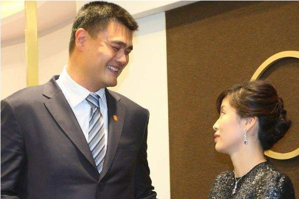 姚明和妻子叶莉